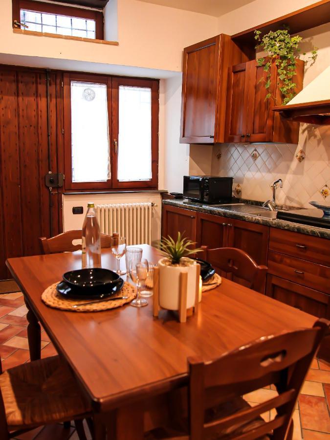 Casa Armanni - La Tua Casa Di Pietra Lejlighed Gubbio Eksteriør billede